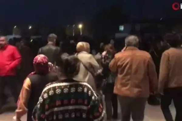 Dva uzastopna jaka zemljotresa pogodila istok Turske (VIDEO)