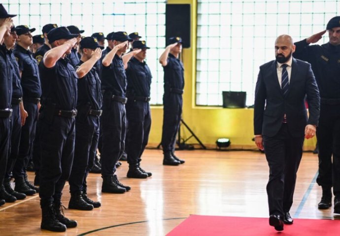 Isak: MUP RS-a priča o zaštiti Dodika, a nije u stanju osigurati ni mirni skup