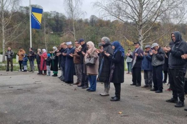 SALKIĆ NA MEZARJU VELJACI KOD BRATUNCA: Ne smijemo dozvoliti da sile zla i podjela pobijede