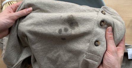 ZNATE LI KAKO DA SKINETE MASNE FLEKE SA ODJEĆE? Tajna je u 1 neočekivanom sastojku