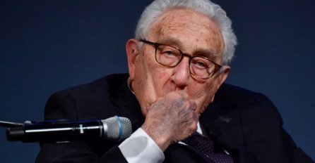 Preminuo Henry Kissinger