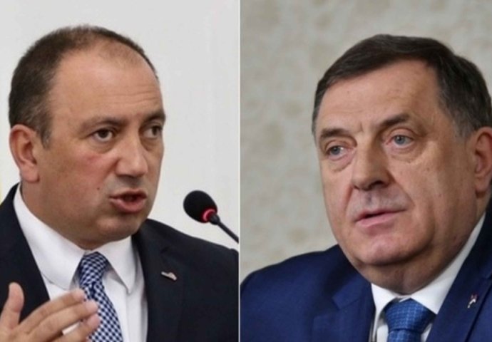 CRNADAK ISMIJAO DODIKOVE NAJAVE O NEZAVISNOSTI RS: Zaboravio je da mu je i Trumpova administracija uvodila sankcije, to je smiješno...