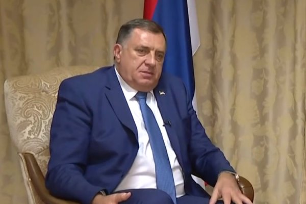 AKO MU ZABRANE POLITIČKO DJELOVANJE ODE U NEVLADIN SEKTOR: Dodik poželio da formira udruženje za "nezavisnost RS-a"