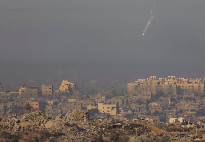 Izraelski ministar odbrane: Vojska ostaje u Gazi dok se ne eliminiše sva infrastruktura Hamasa