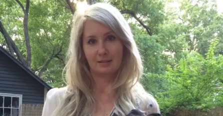 Moja supruga se ubila, a onda sam poslije sahrane UZEO NJEN TELEFON I ISTINA JE BILA JEZIVA. Žena koju sam obožavao radila je UŽASNE STVARI