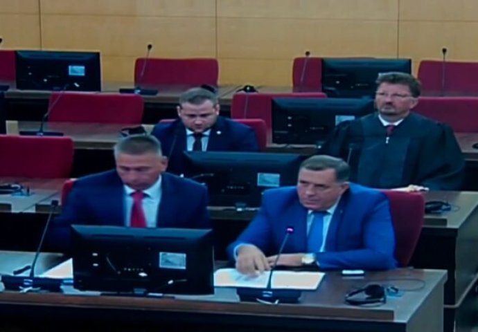 Počinje suđenje Miloradu Dodiku i Milošu Lukiću
