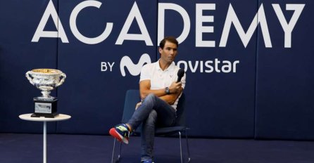 "ŠTA MU SE OVO DESILO": Rafael Nadal šokirao izgledom (FOTO)