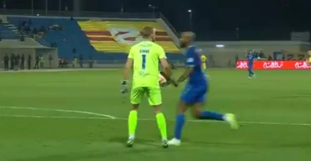 NOGOMETNI SVIJET OSTAO ZATEČEN OVIM PENALOM: Amaterizam uprkos milionima (VIDEO) 