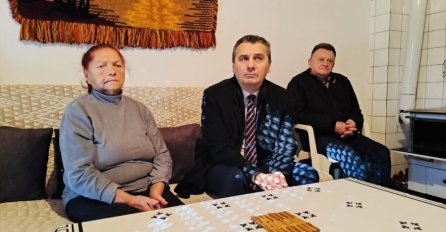 Ministar Dizdar posjetio povratnicu Ljeposavu Petković koja je jučer pretučena u Vozući