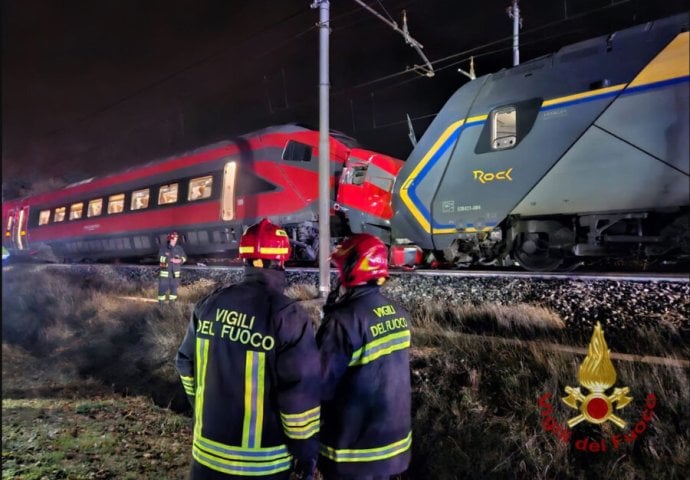 U sudaru vozova u Italiji povrijeđeno najmanje 17 osoba