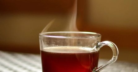 Čaj od ove voćke često zaboravljamo: Ima više vitamina C od limuna, štiti kožu, srce, tijelo