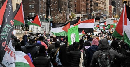 New York: Protest ispred američke misije pri UN-u zbog veta na rezoluciju prekidu vatre u Gazi