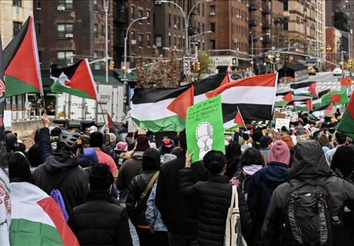 New York: Protest ispred američke misije pri UN-u zbog veta na rezoluciju prekidu vatre u Gazi