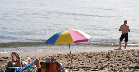 Decembar je, a plaže su pune, živa se popela na gotovo 30° C! Ne, ovo nije Bali, ovo je Mediteran