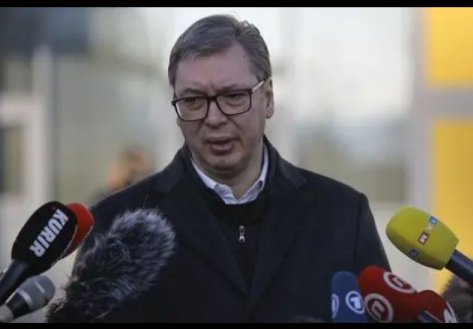 Vučić nakon glasanja: Očekujem veoma dobru izlaznost i ubjedljivu pobjedu