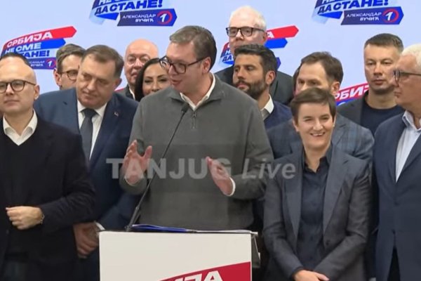 Vučić proglasio pobjedu: Imamo ubjedljivo najviše glasova