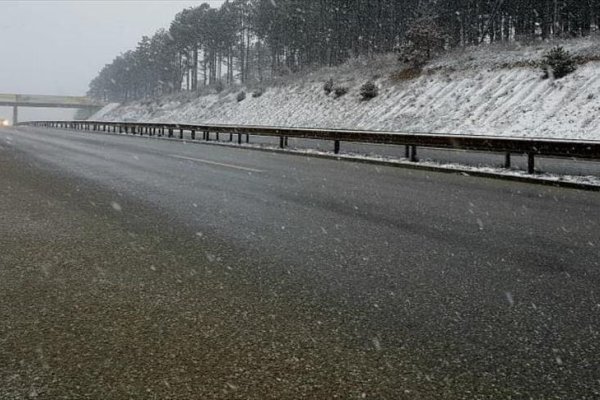 BiH: U višim planinskim predjelima na putevima moguća poledica