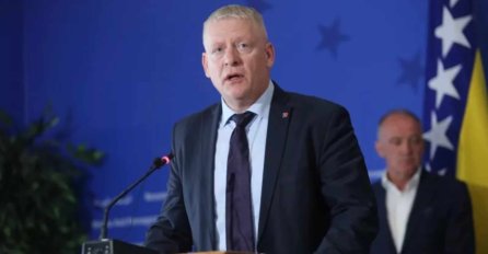 ZLATAN BEGIĆ ZATRESAO POLITIČKU SCENU U BiH: "Javno prijavljujem da sam 24. 11. nezakonito prisluškivan od strane SOA-e i OSA-e!"