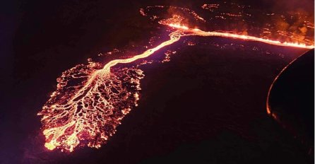 Stotine potresa aktivirale vulkan na Islandu: SNIMLJEN TRENUTAK ERUPCIJE 