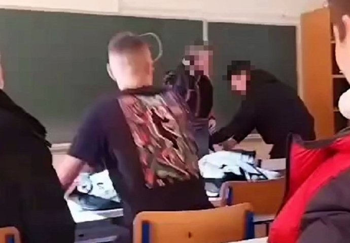 Tuča profesora i učenika u razredu: NASTAVNIK ĆE DOBITI OTKAZ