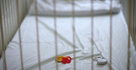ŠTA JE SINDROM PRIJEVREMENE SMRTI KOD DJECE? Ne postoje znaci upozorenja, ali možemo uticati na neke FAKTORE RIZIKA