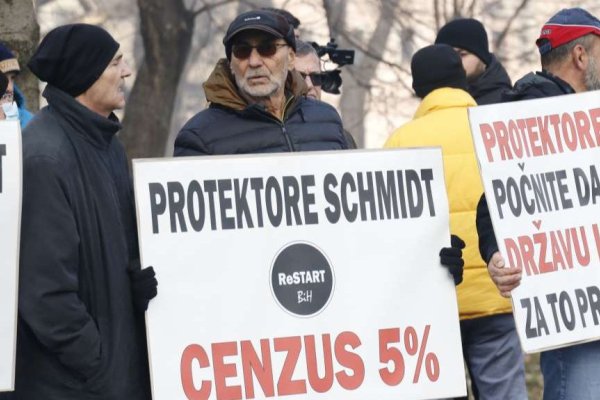 Održani protesti ispred OHR-a, građani zahtijevaju nametanje izmjena Izbornog zakona