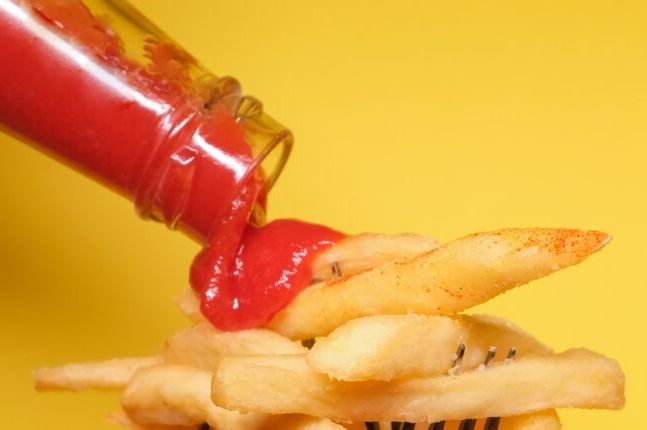OVAKAV JOŠ NISTE PROBALI: Tajni sastojak domaćeg kečapa čini ga neodoljivim (RECEPT)