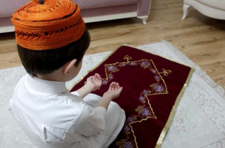 OVO BI SVAKI VJERNIK TREBAO DA ZNA: Šta znači riječ 'amin' na kraju molitve?