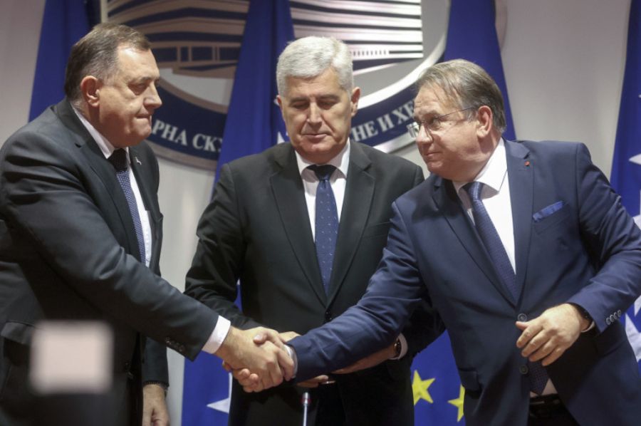 TROJICA ZA JUMU: Od dogovora nema ništa, visoki predstavnik Christian Schmidt donosi odluku...