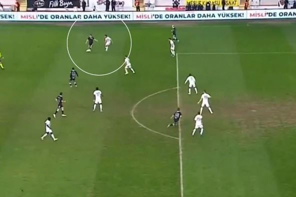 Amir Hadžiahmetović poput Luke Modrića: Navijači Bešiktaša ne mogu da vjeruju šta je uradio (VIDEO)