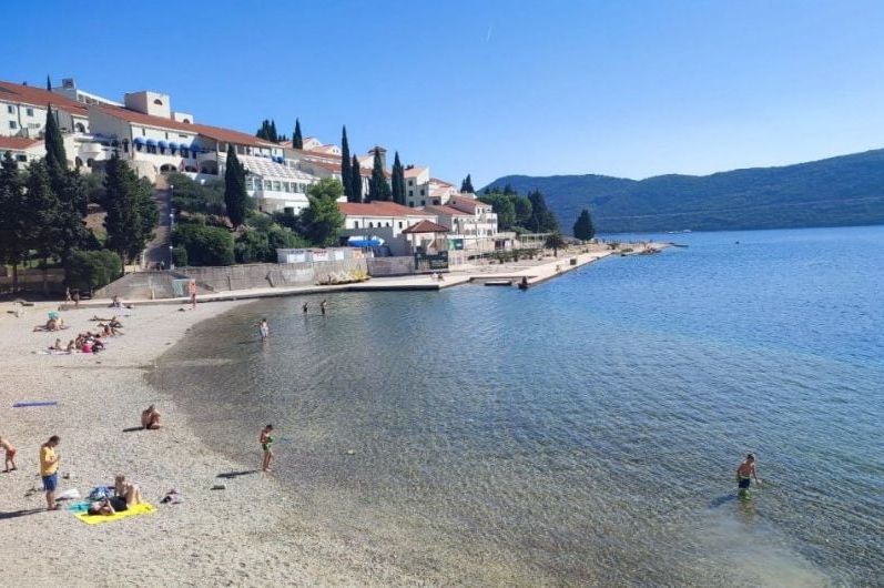 U Neumu već počela turistička sezona, cijene smještaja veće za 10 posto