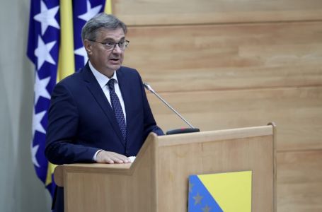 Zvizdić pozvao na hitno raspoređivanje vojnika EUFOR-a i NATO-a u BiH