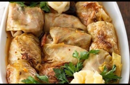 RECEPT ZA NAJBOLJU SARMU IZ JUGOSLAVIJE STAR JE 40 GODINA: Zbog jedne cake uvijek ispadne odlična