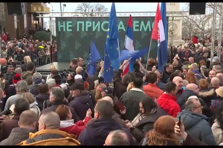 Protest ProGlasa u Beogradu: Rijeka ljudi na ulicama, skandira se „Vučiću lopove“