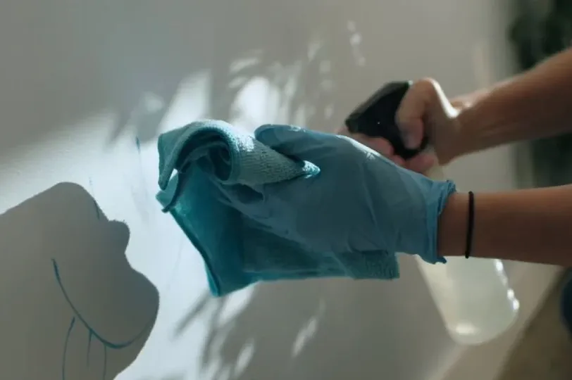 Genijalni trik koji uklanja miris duhana iz kuće: Kad se zavuče u zidove, samo ovo pomaže