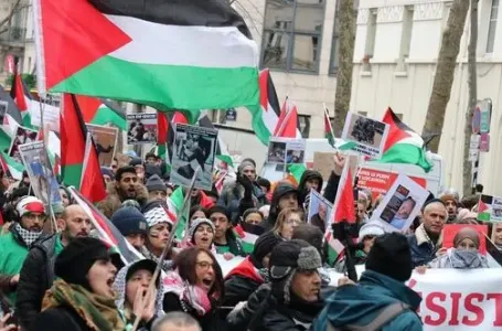 Hiljade ljudi na propalestinskim protestima u Londonu i Parizu