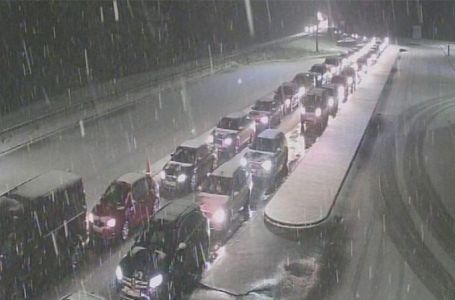 NA IZLAZU IZ BIH ČEKA SE I DO PET SATI! "MIC PO MIC" po kiši i snijegu
