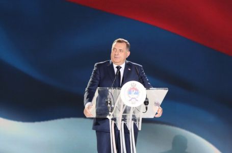 U Banjoj Luci aplauz za ratne zločince Mladića i Karadžića, Dodik tvrdi da SAD vodi hibridni rat...