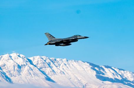 The Guardian o preletu američkih borbenih aviona uoči neustavnog dana RS: "Znak podrške BiH"