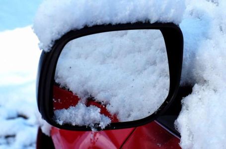 Zimi puštate auto da radi u leru kako bi se zagrijao? Niste ni svjesni kakvu grešku pravite!