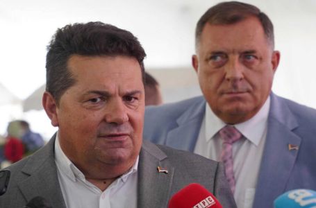 PRIMITIVNA REAKCIJA NENADA STEVANDIĆA: Helez bi trebao proložiti specijalističku potvrdu da nije...