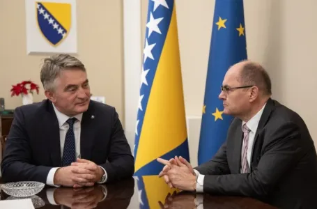 Susreli se Christian Schmidt i Željko Komšić: Otkriveno o čemu su razgovarali