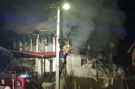 MUP KS POTVRDIO: U požaru u Binježevu preminula jedna osoba, dvije su povrijeđene, jedna teže