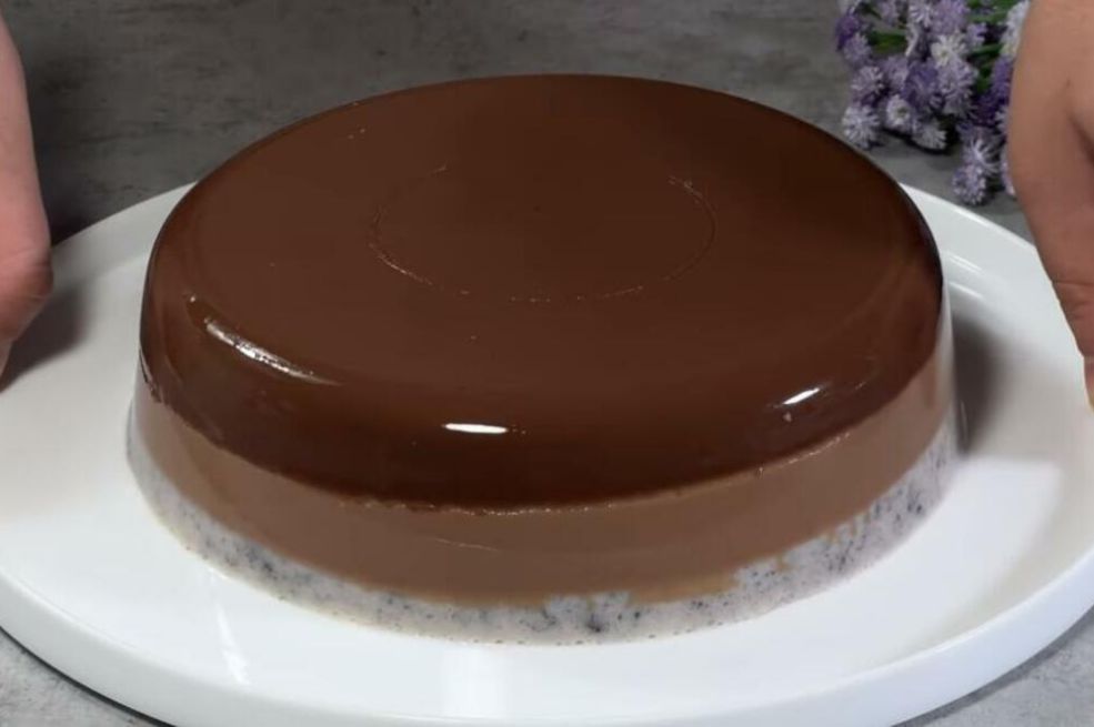 Glatka i sjajna glazura koja ne puca kada siječete kolač ili tortu:  Poslastičar otkrio tajnu caku – BgNightLife