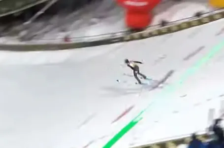 U zraku je izgledalo opasno i teško za gledati, a sve je rezultiralo padom na ravni dio skakaonice