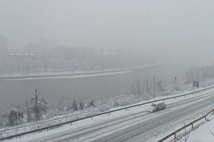 Snijeg intenzivno pada u sjevernim i sjeverozapadnim krajevima BiH