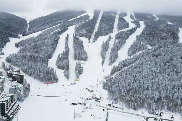 BH. PLANINE ZABIJELIO NOVI SNIJEG: Pogledajte kako jutros izgledaju Bjelašnica, Jahorina i Vlašić