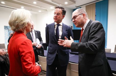 Je li Schmidt privremeno odustao od nametanja, posljednja izjava bi mogla ići u tom pravcu