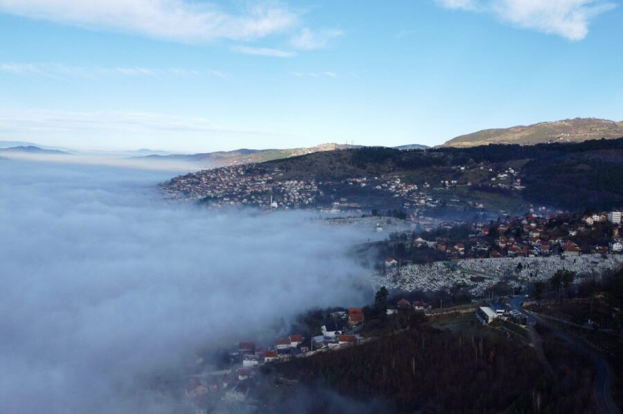 Nastavak pogoršanja kvaliteta zraka, zrak vrlo nezdrav za stanovništvo u Sarajevu, Zenici, Ilijašu