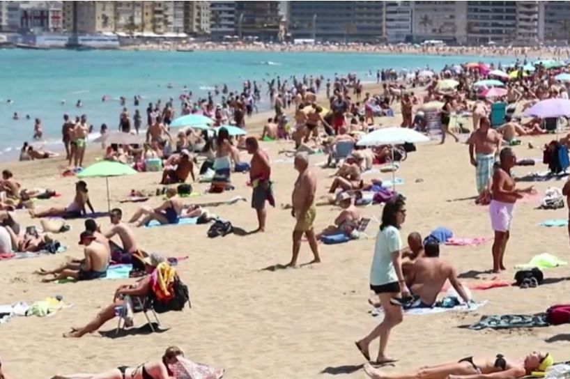 U Španiji nastavak abnormalno visokih temperatura, plaže nakrcane (FOTO)